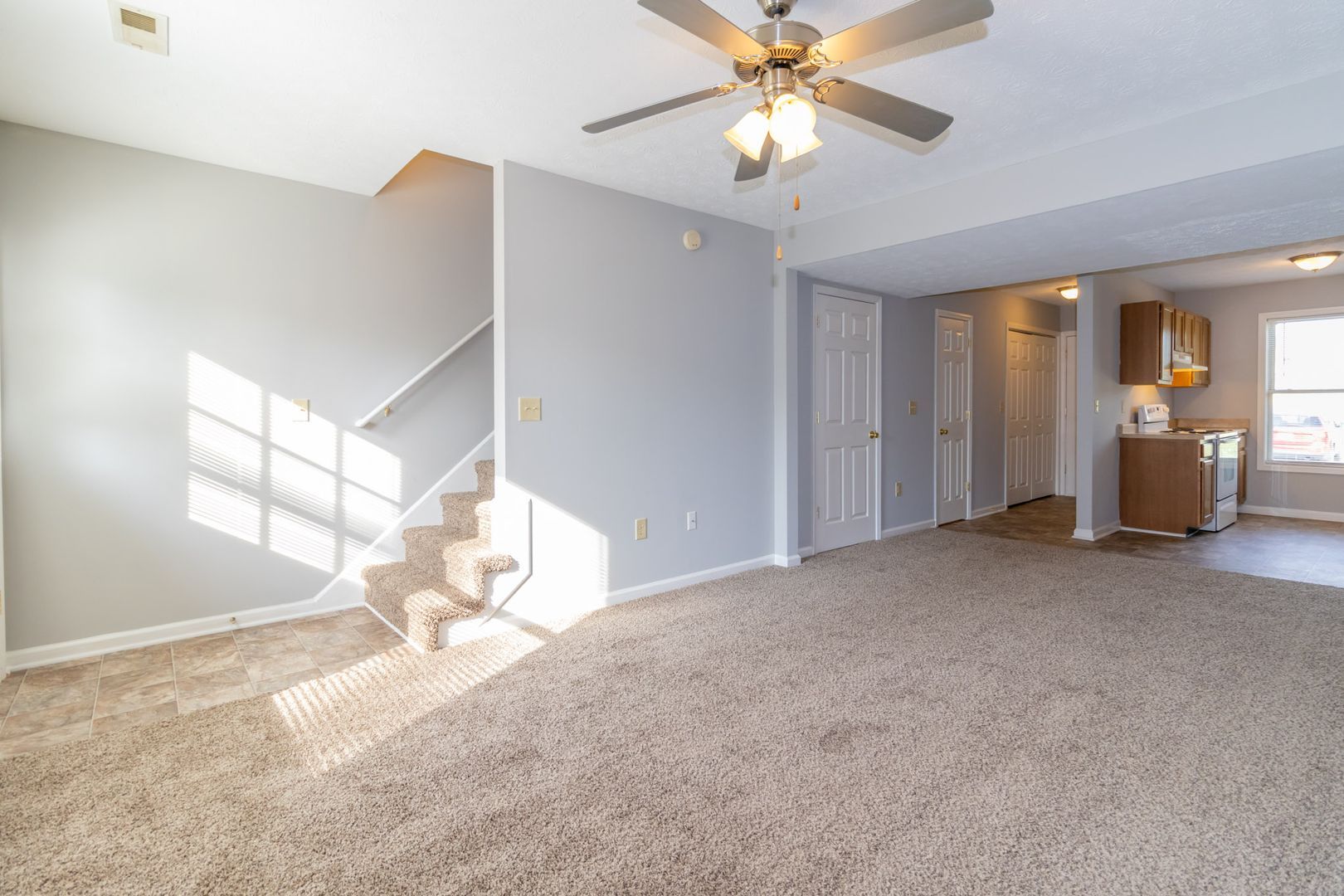 Winchester Apartment: Atrium Place