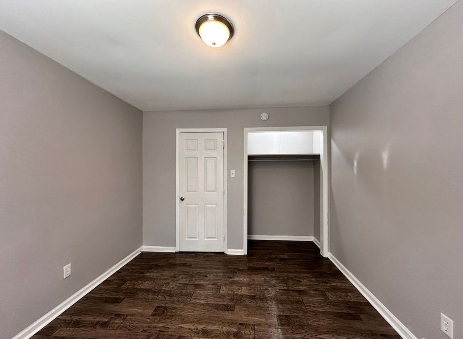 Versailles Apartment: 147 Dan Drive