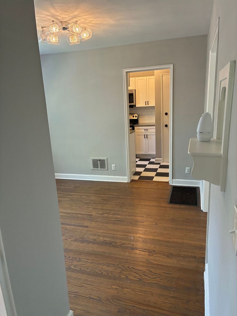 Louisville Apartment: 2315 Glenmary Avenue