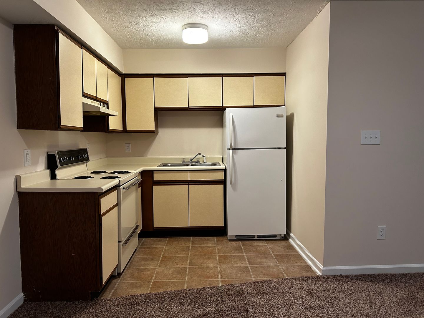 Richmond Apartment: 384 Gibson Lane