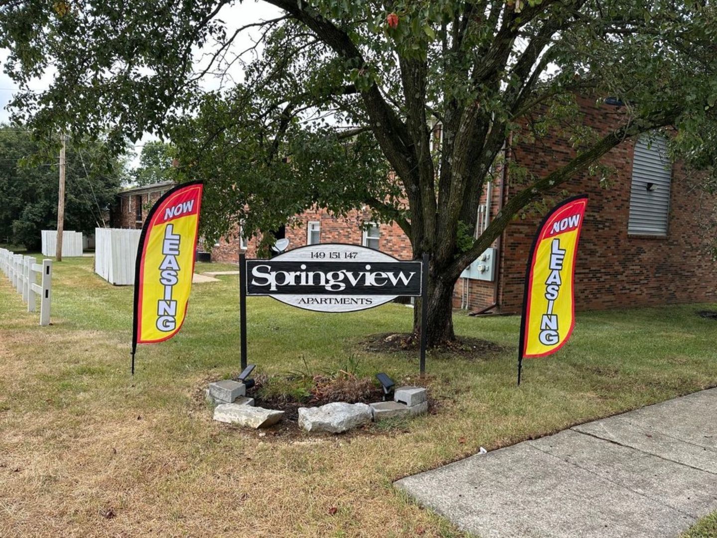 Versailles Apartment: 147 Dan Drive