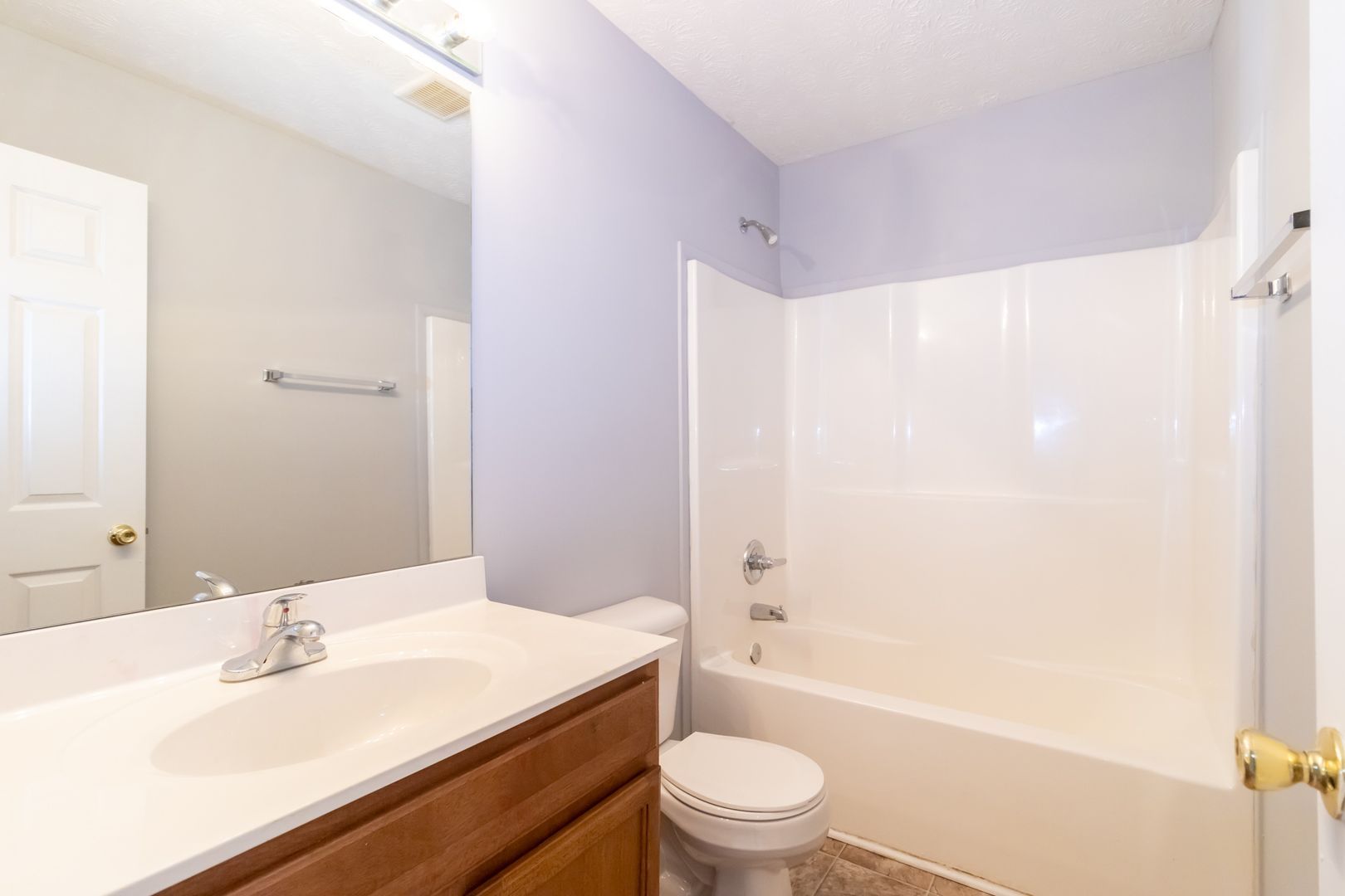 Winchester Apartment: Atrium Place