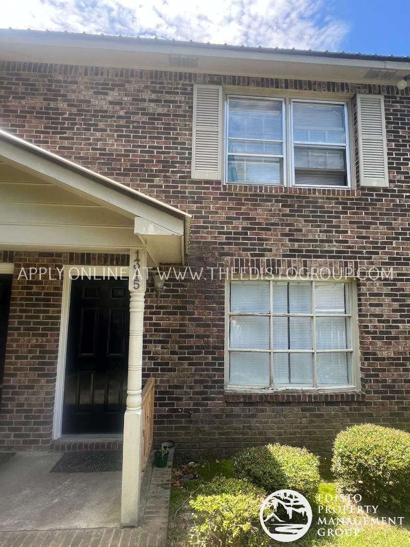 Orangeburg Apartment: 1303 - 1323 Williamsburg Court