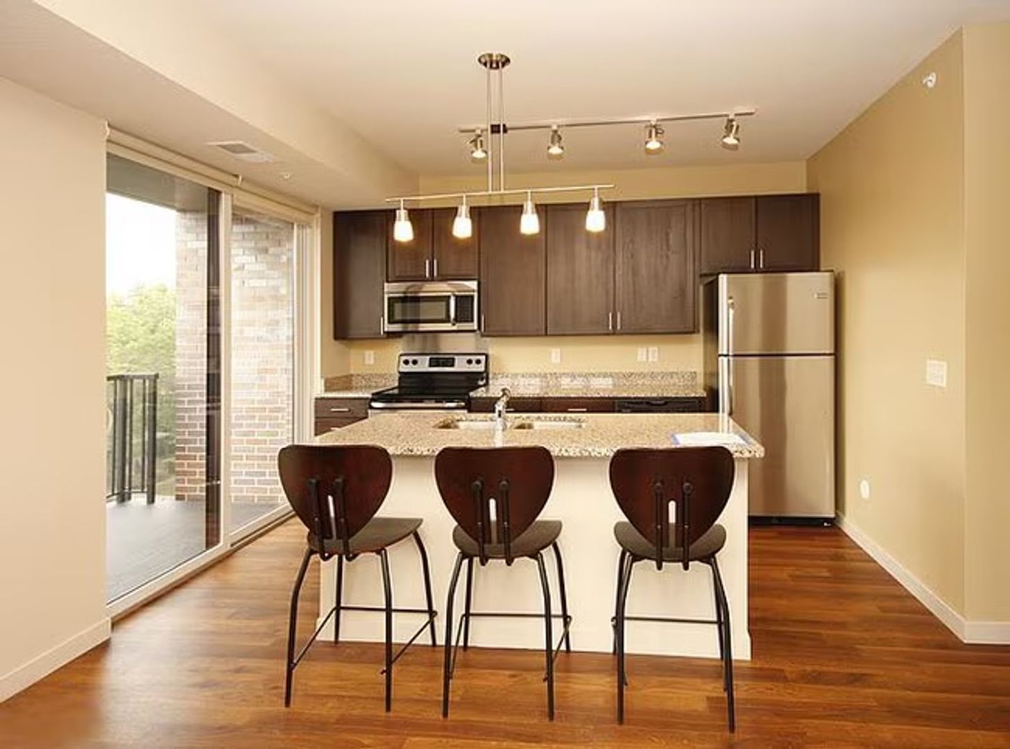 Minneapolis Apartment: 711 4th St SE