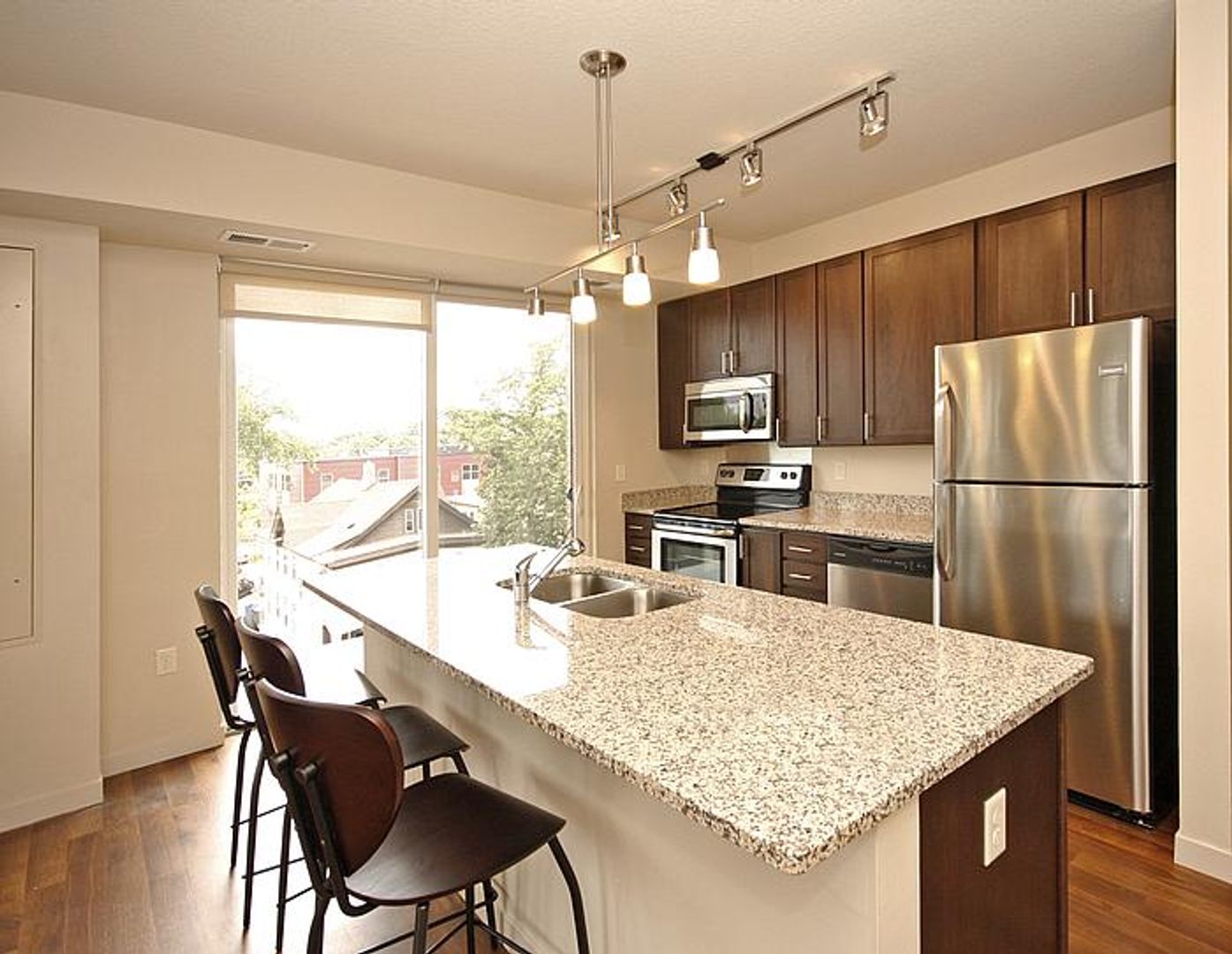 Minneapolis Apartment: 711 4th St SE