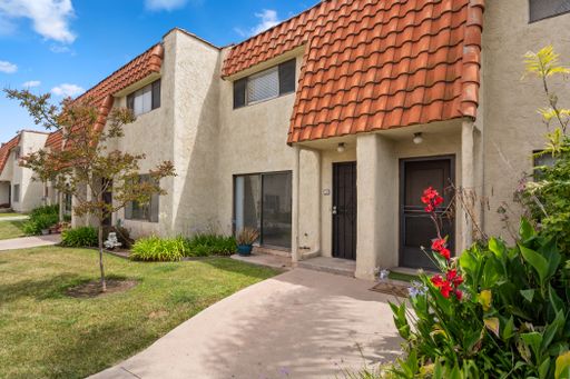 La Mesa Townhome "2BR/2.5BA" @ Tangerine Terrace – photo 1