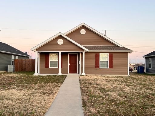 Photo of 3 Bedroom 2 Bathroom home