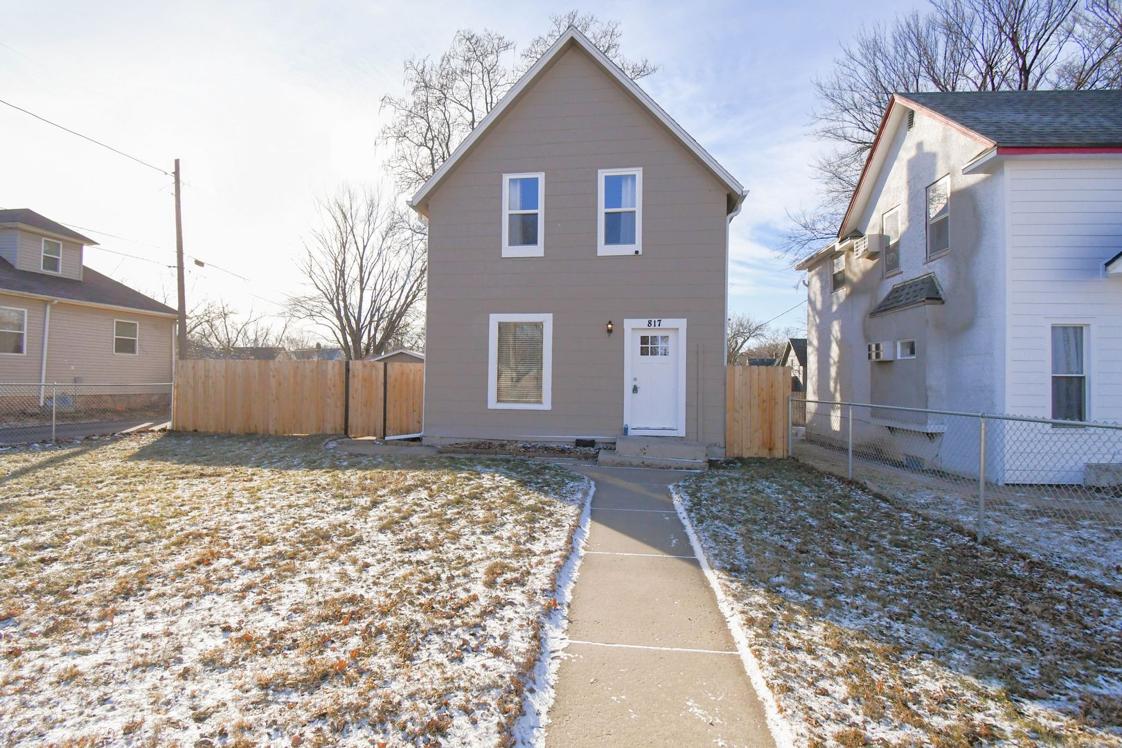 Sioux Falls House: 817 W 12th St
