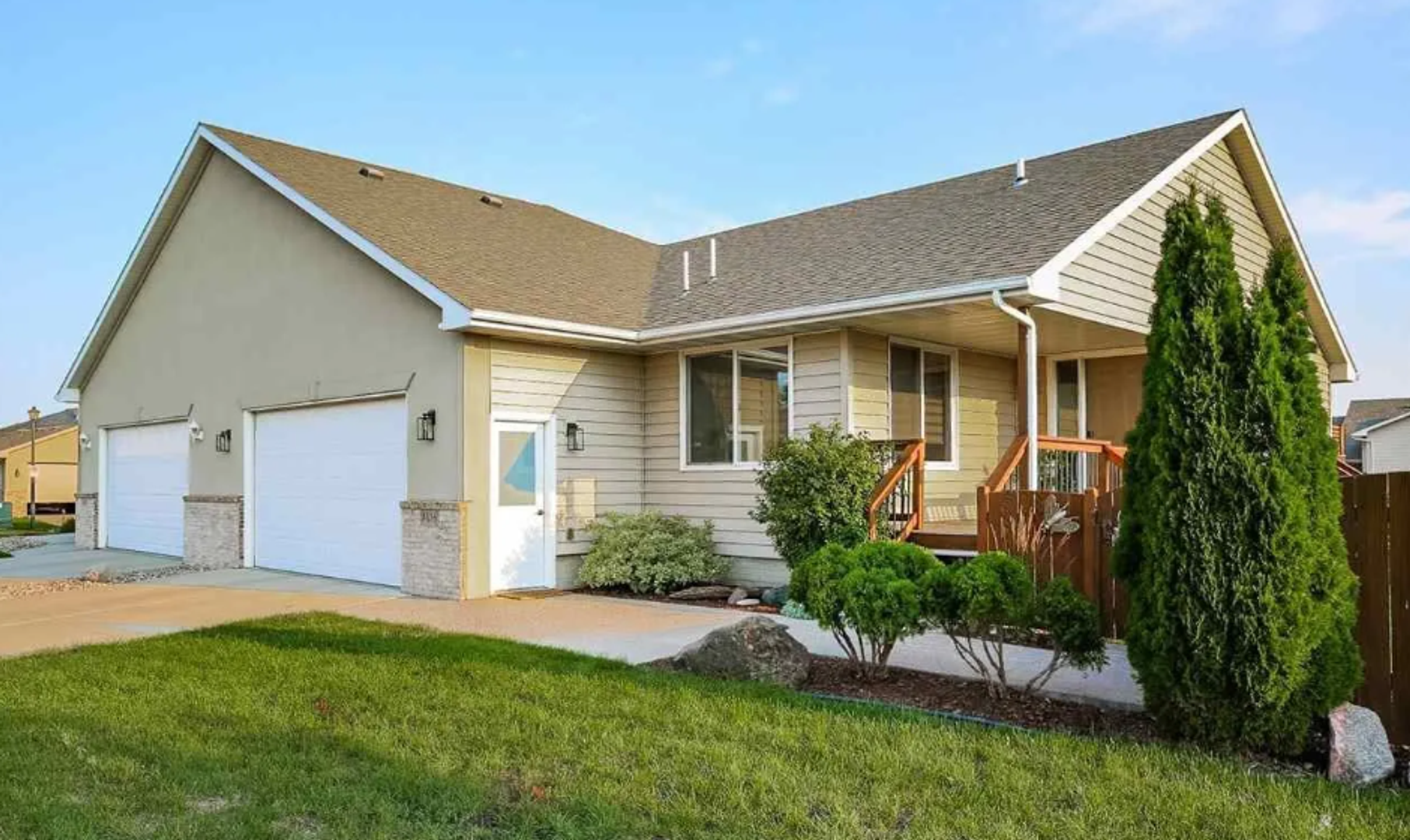Sioux Falls House: 3436 W 84th Pl