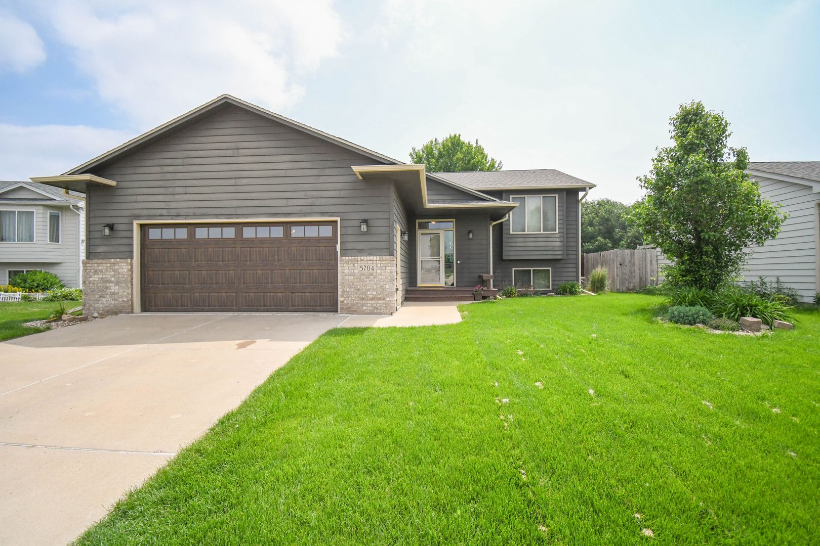 Sioux Falls House: 5704 S San Diego Ave