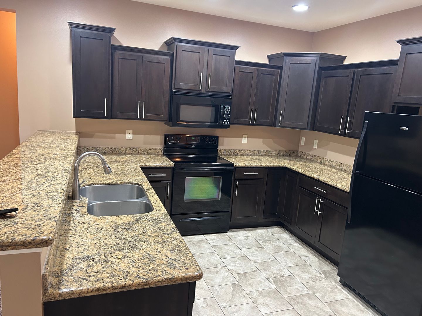 Sioux Falls Apartment: 7438 S Louise Ave