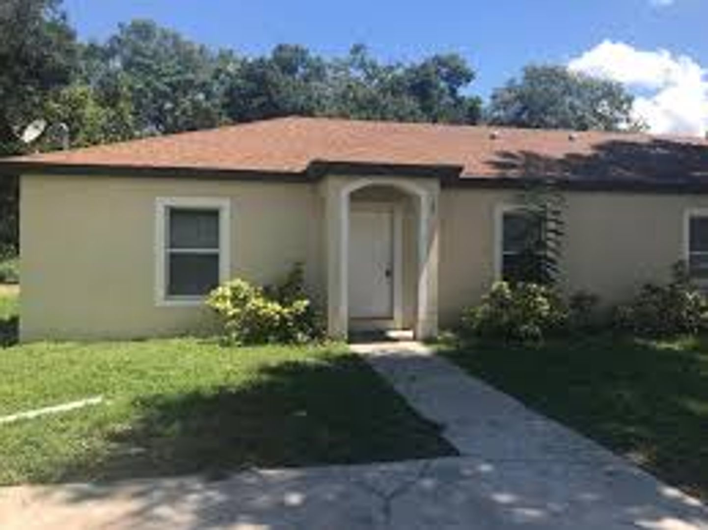 Apopka House: 33 W. 13th St.