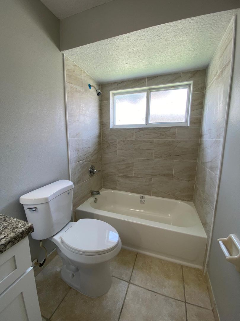 1440 Timberbend Cir 3 of 10