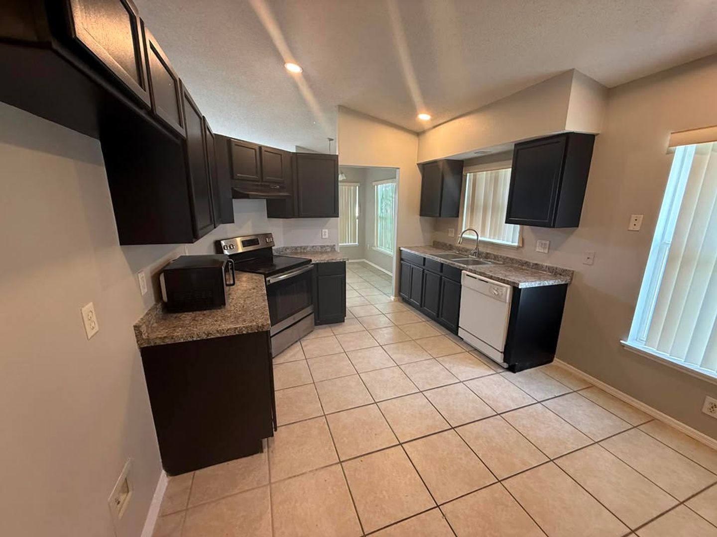 1440 Timberbend Cir 9 of 10