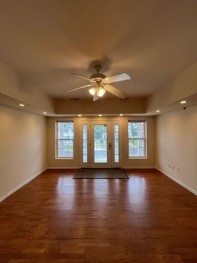 take a 3D/virtual tour at