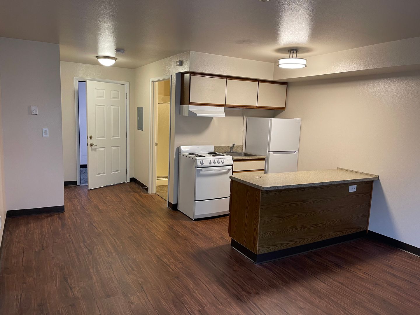 Seattle Apartment: 321 10th Ave