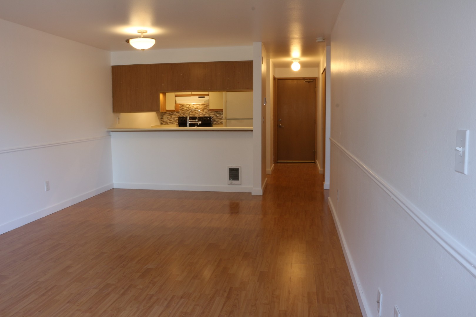 Seattle Apartment: 745 Summit Ave E