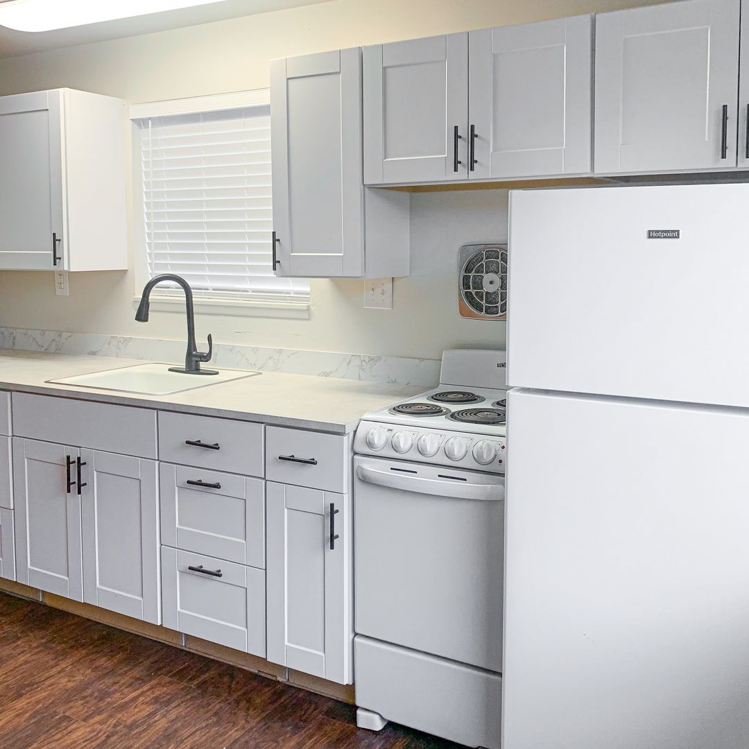 Seattle Apartment: 100 E Boston St