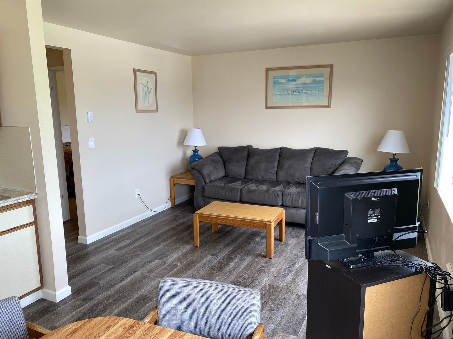 Seattle Apartment: 400 10th Ave