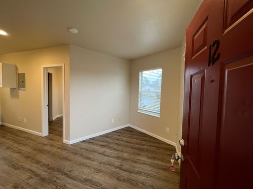 Welcome to Davis Place - 1BR 1BATH Now Renting! 6 Weeks Free Rent!!! – photo 1