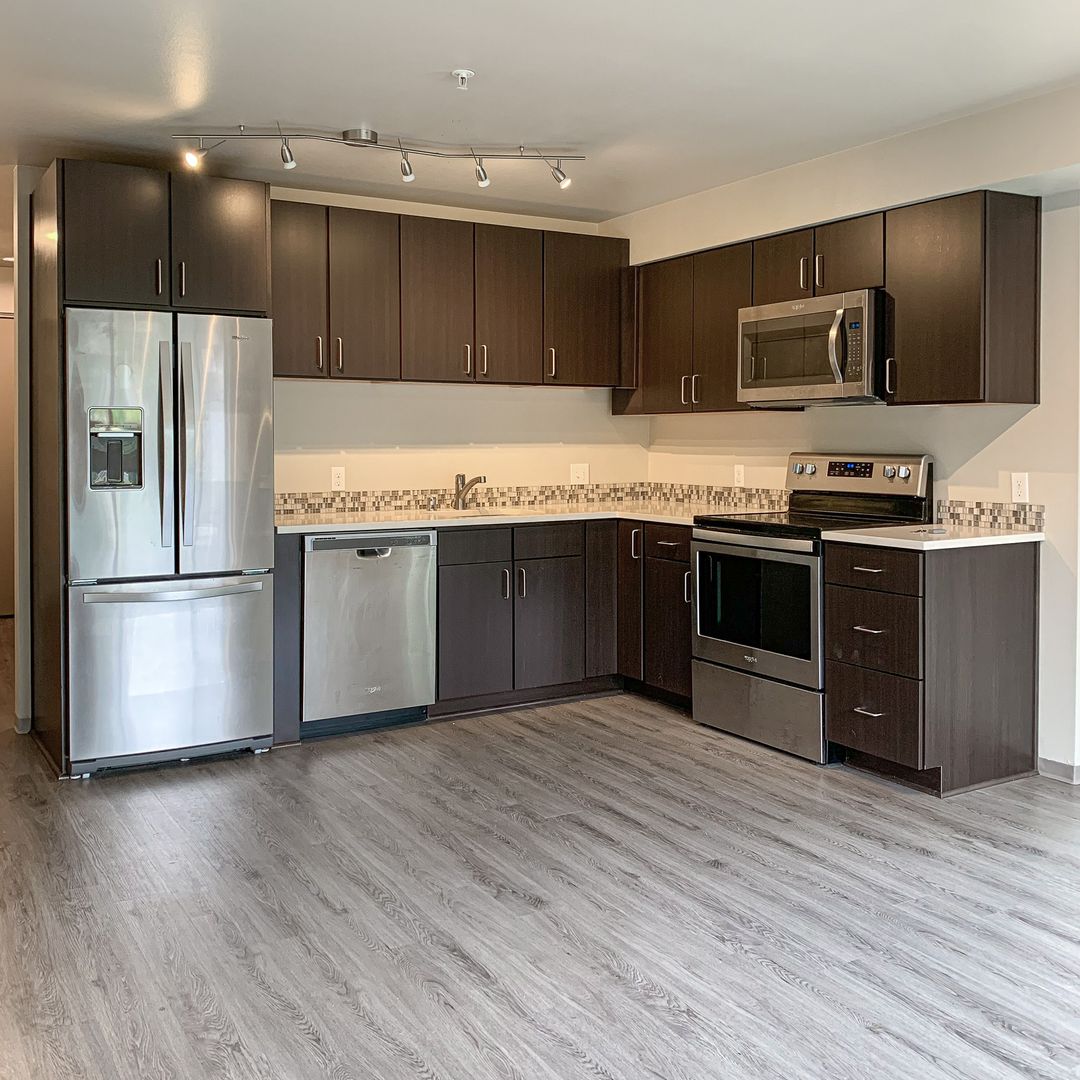 Seattle Apartment: 2400 E Boston St