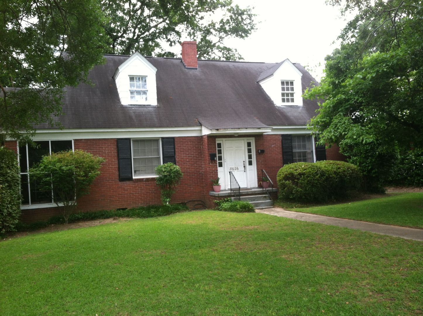 Columbia Apartment: 3626 B Blossom Street