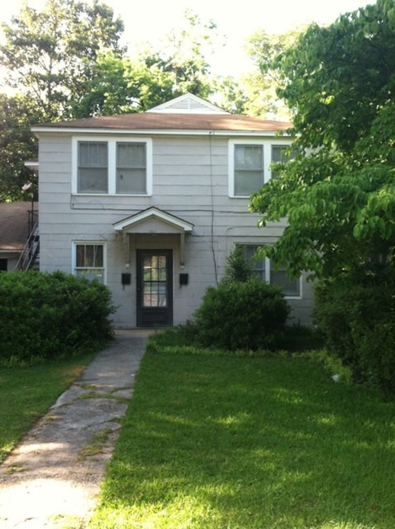 Columbia Apartment: 2211 1/2 Oceola Drive
