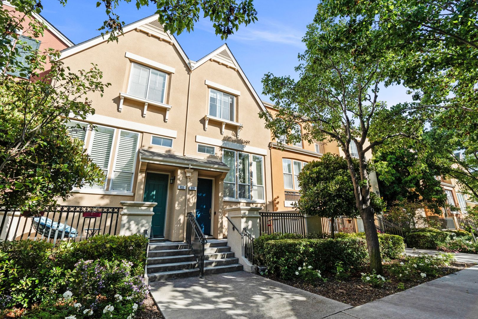 Santa Clara House: 835 Transill Cir