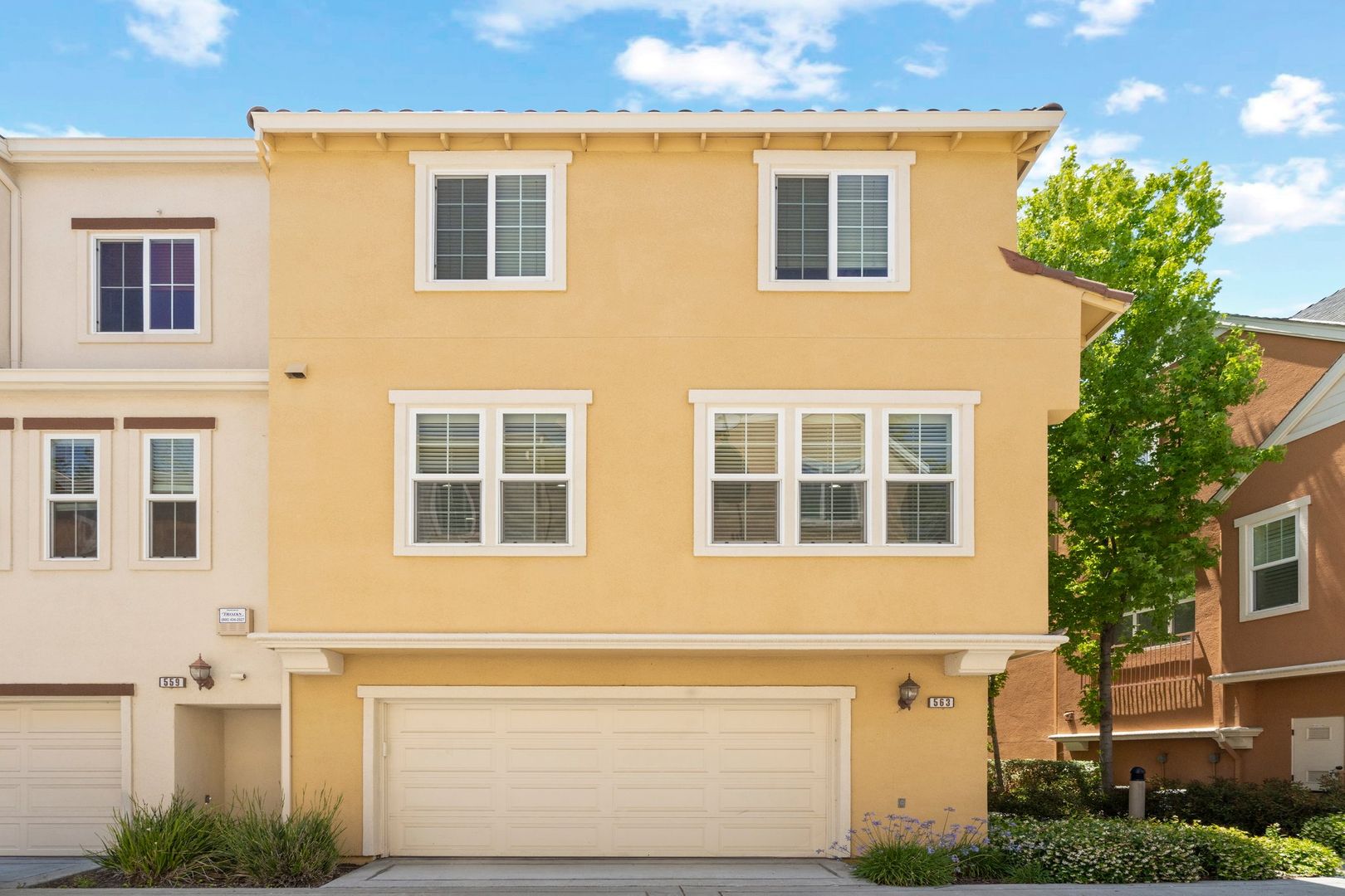 Santa Clara House: 563 Moreland