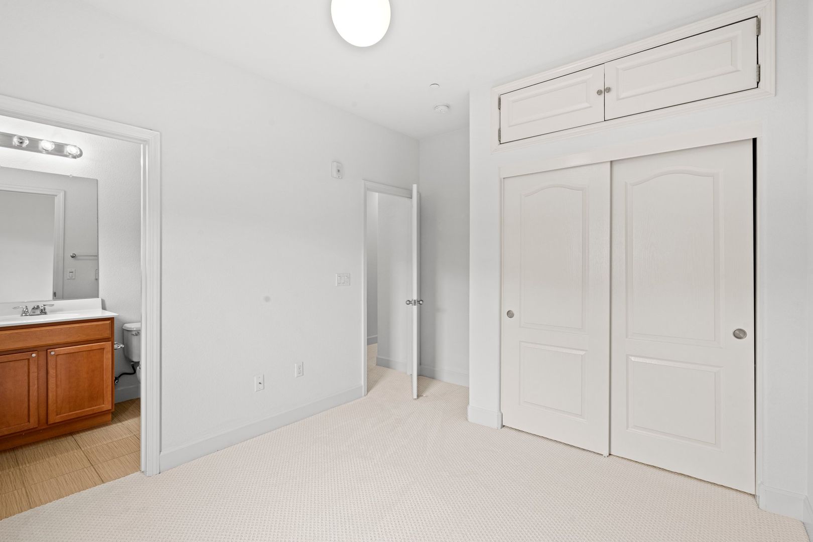 Santa Clara House: 1680 Shore Pl #4