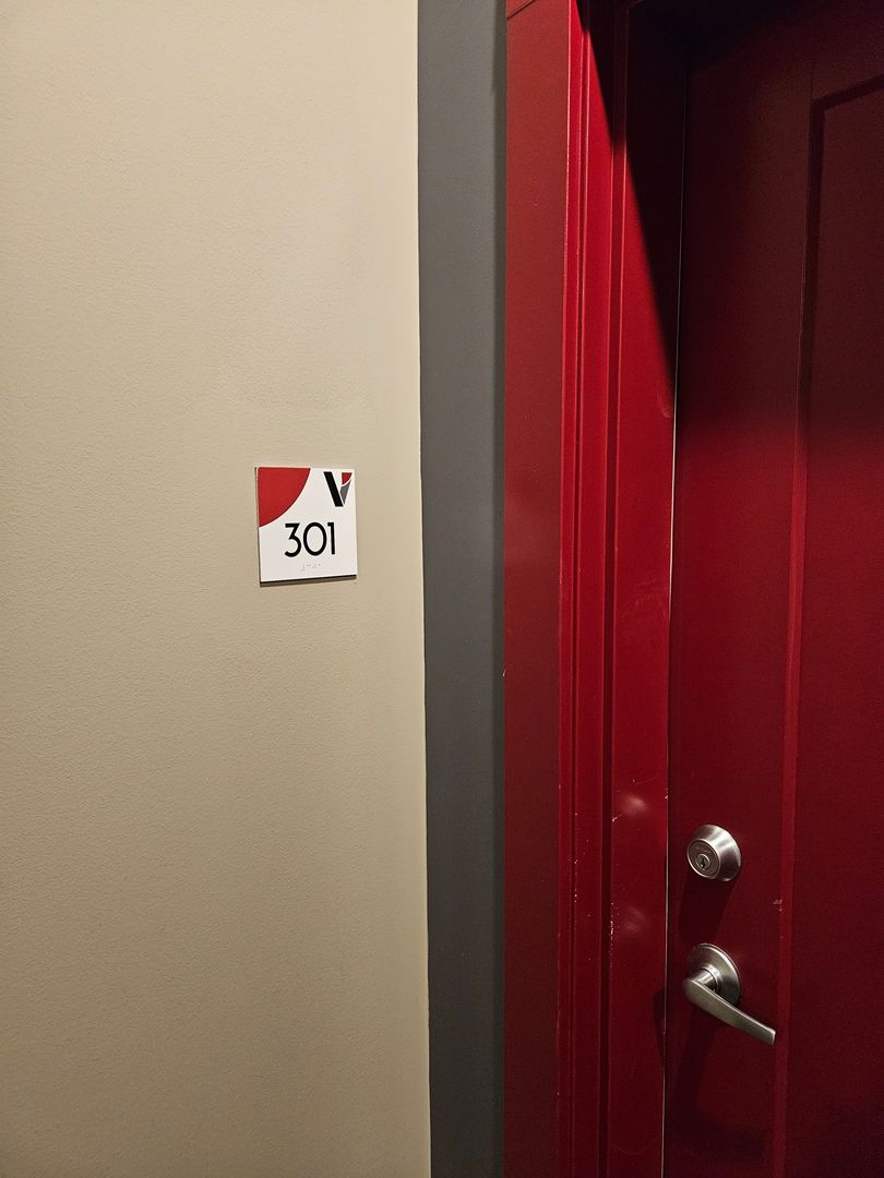 Lansing Apartment: 2010 E. Michigan Avenue