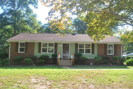SPACIOUS 3 BED 1.5 BATH BRICK RANCH