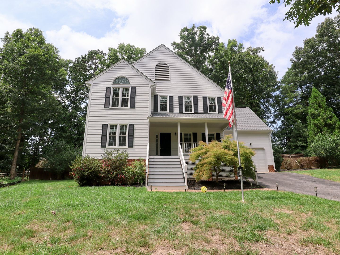 Chester House: 4600 Cedar Cliff Rd