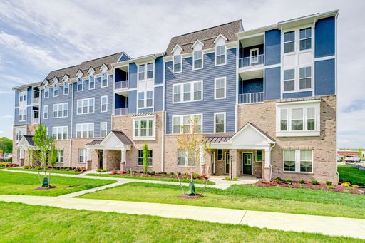 Hancock Village - 4 Bedroom and 3 Full Bath Condo with 1 Car Attached Garage