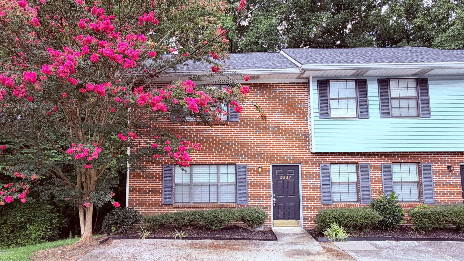 Snellville Apartment: 2681-87 Parkside Way