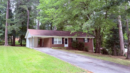 3 Bedroom Rental – 4431 Donegal Circle, Lithia Springs, GA 30122