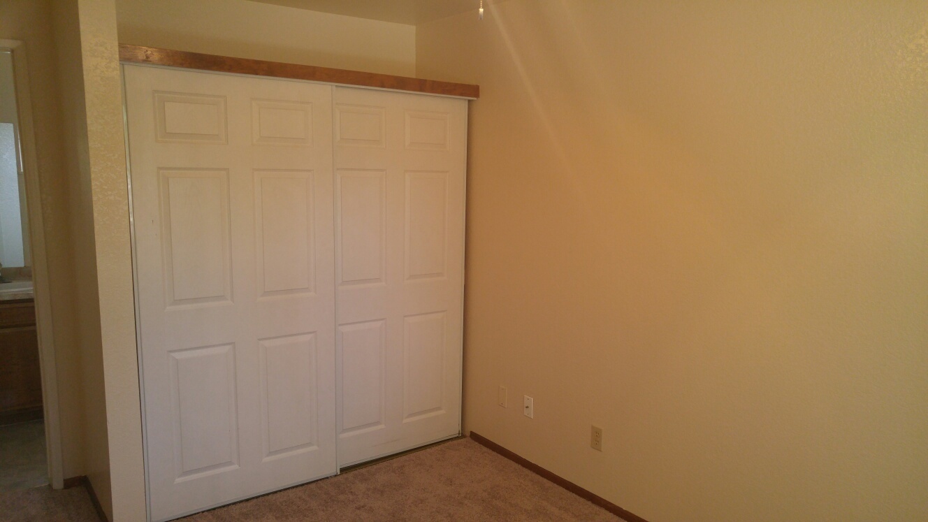 811 E. Menlo Avenue, Unit 9, Hemet, CA 92543