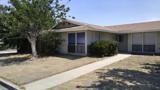 2 Bedroom, 2 Bathroom Duplex in Hemet - Available now! – photo 1