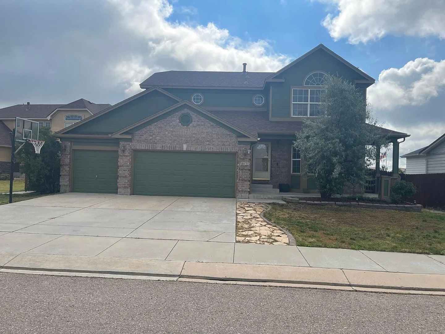 Fountain House: 8021 Lodi Ln