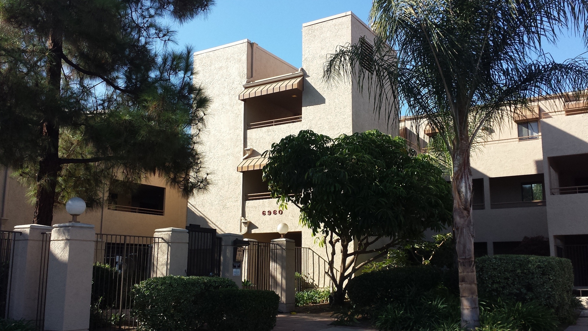 San Diego Condo: 6960 Hyde Park Drive
