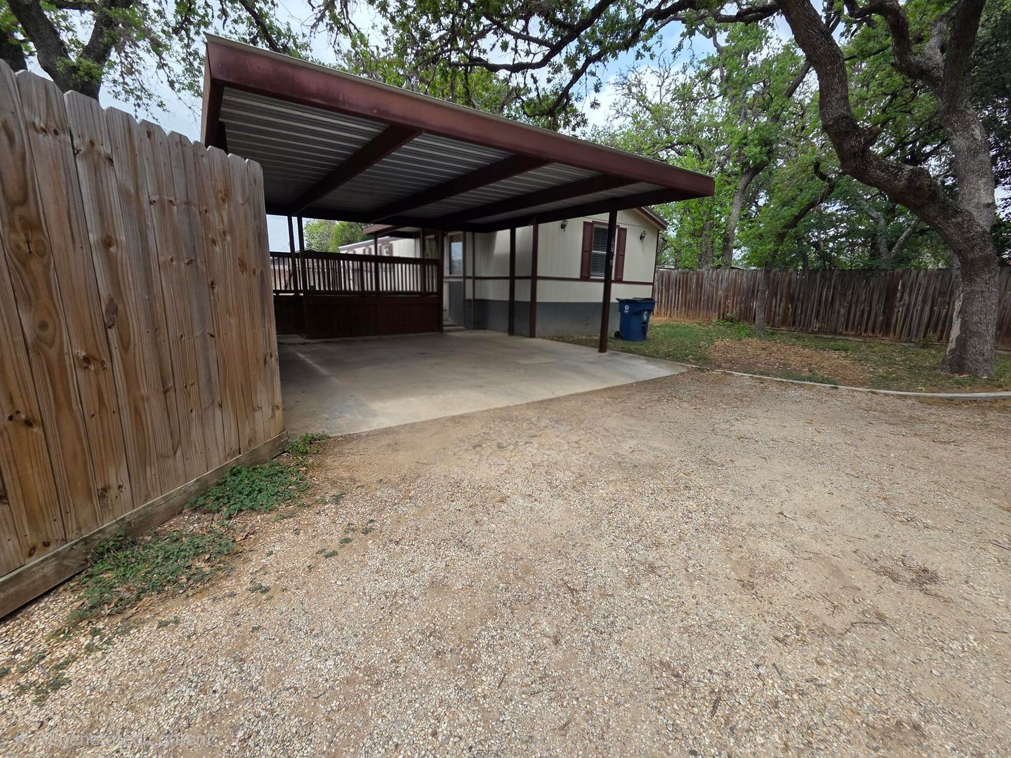 Bandera Apartment: 167 Beaumont