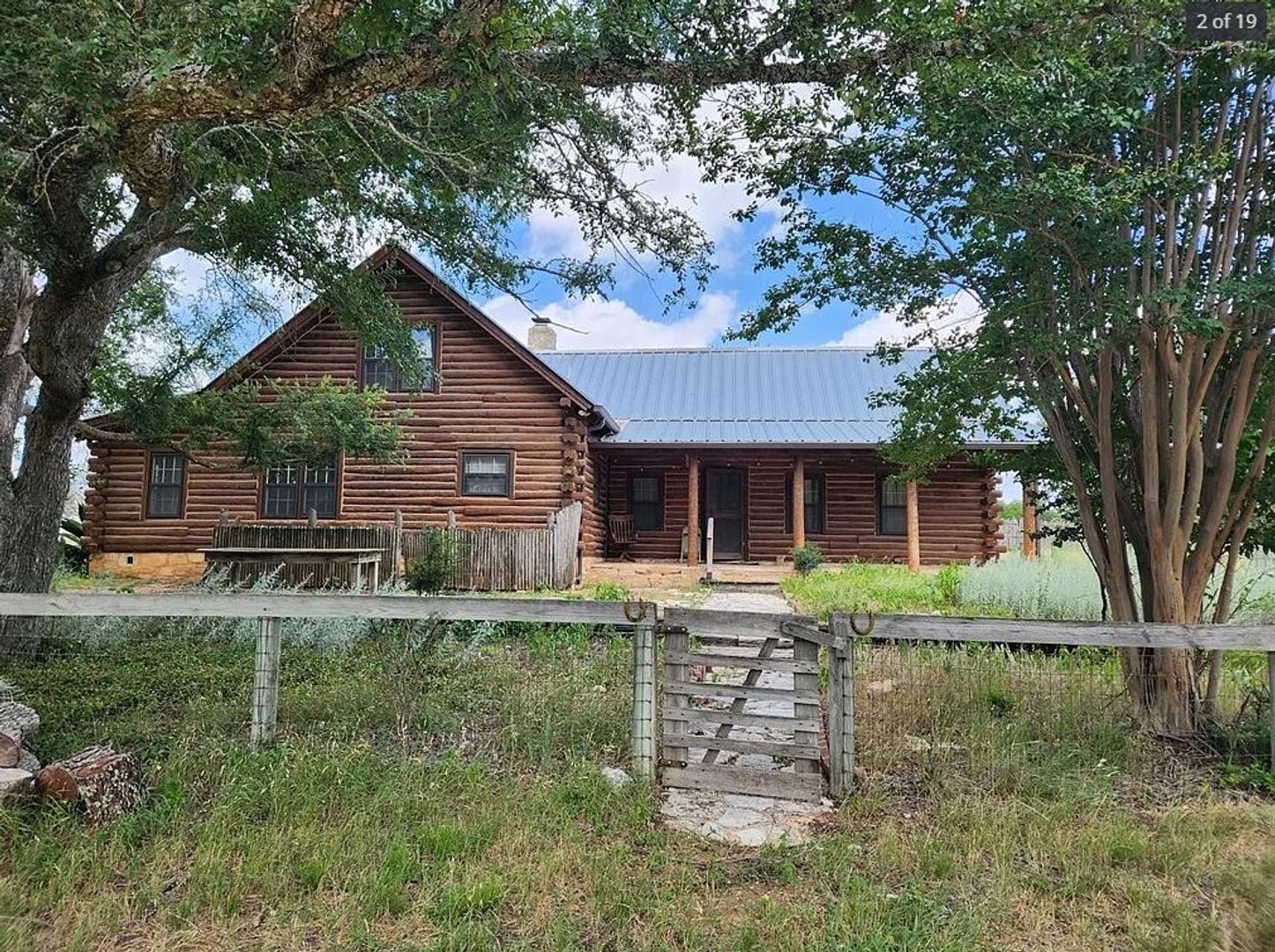 Fredericksburg House: 387 Schmidtzinsky Rd