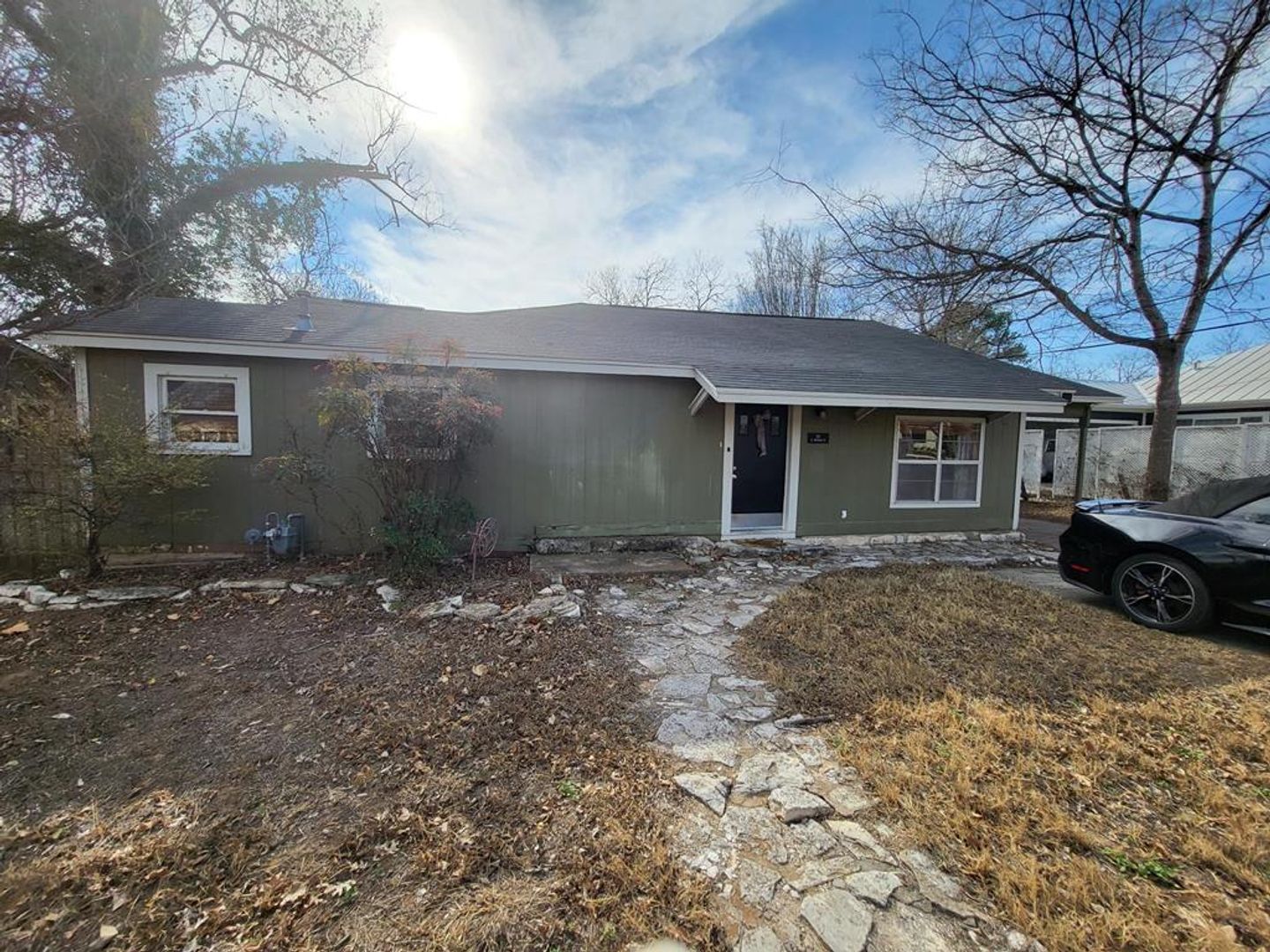 Fredericksburg House: 311 W. Burbank