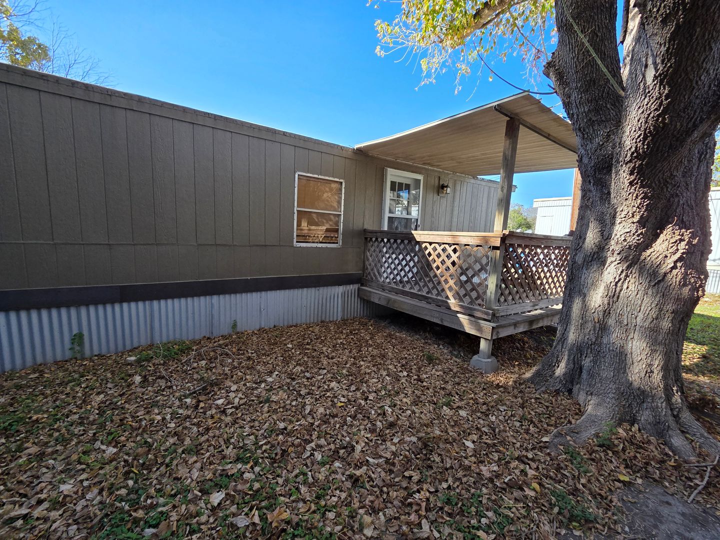 Ingram House: 104-C Clark St