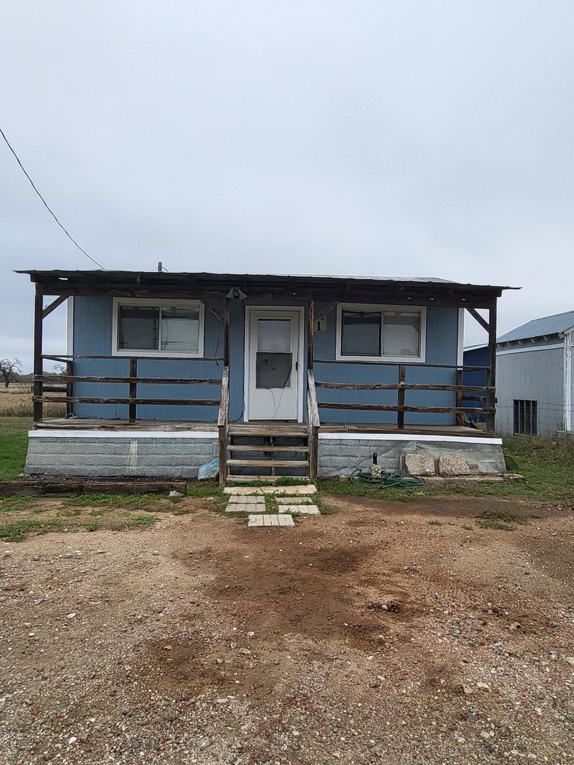 Fredericksburg Apartment: 8634 E US Hwy 290