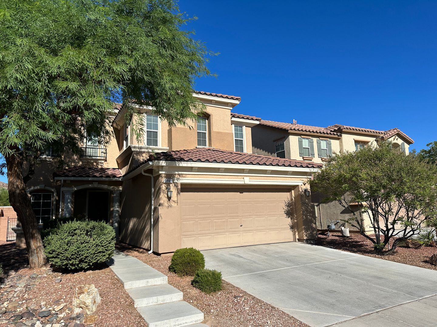 Las Vegas House: 5981 Honeysuckle Ridge Street