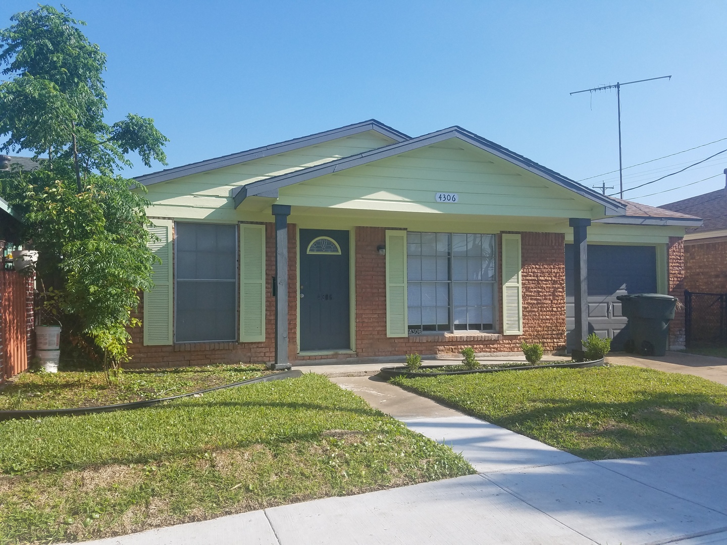Galveston House: 4306 Ave L