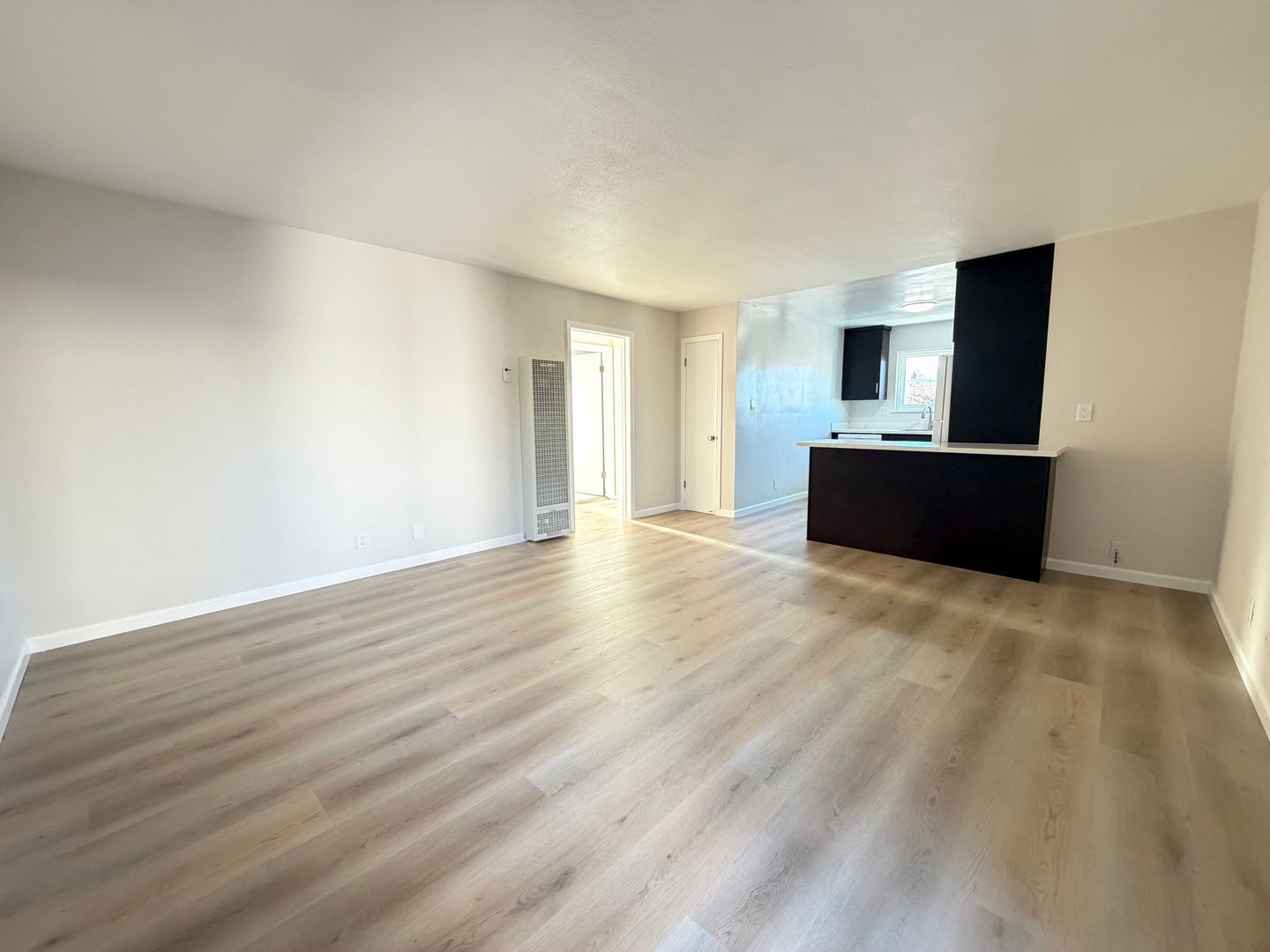 San Carlos Apartment: 1450 Laurel Street