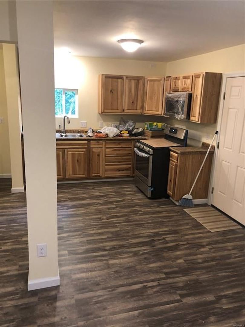 Montgomery House: 3009 Cabot Street