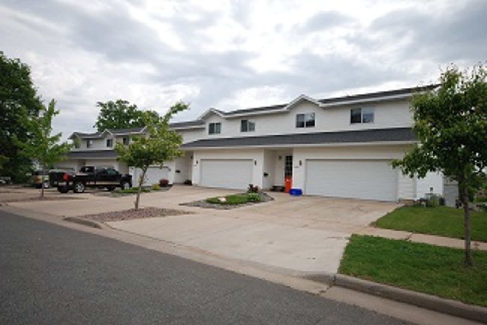 Eau Claire Apartment: 1421 Mappa St